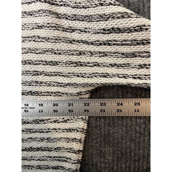 Lou & Grey Womens Textured Striped Top Size Large Neutral Bohemian Coastal - Picture 7 of 8